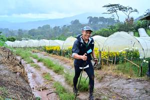 BIB: 
                            <button type="button" onclick="openModal(13377981)" class="btn btn-primary btn-sm float-right btn-popup" data-toggle="modal" data-target=".modal-high-quality">
                        <i class="fas fa-shopping-cart"></i> Add to Cart
                    </button>
                                            <button type="button" onclick="isThisMe(13377981, true)" class="btn btn-success btn-sm float-right btn-popup btn-isme hidden" data-toggle="tooltip" data-placement="bottom" title="นี่คือรูปของคุณใช่ไหม คลิกที่นี่เพื่อเอาเข้าอัลบั้ม">
                        <i class="fas fa-plus"></i> Add to album
                    </button>
                    <button type="button" onclick="isThisMe(13377981, false)" class="btn btn-warning btn-sm float-right btn-popup btn-isnotme hidden">
                        <i class="fas fa-ban"></i> Remove from album
                    </button>